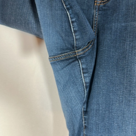 Torrid Blue Lightly Distressed Skinny Jeans 20R - Picture 7 of 12